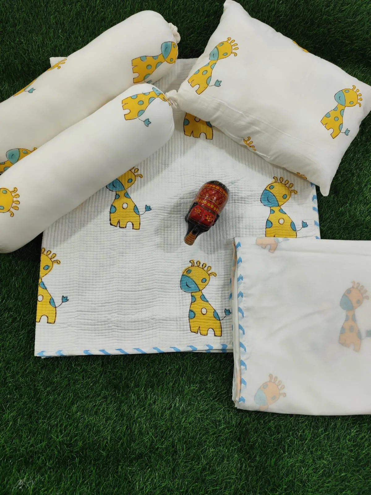 Sunshine Giraffe Handblock Kids Bedding Set original product photograph