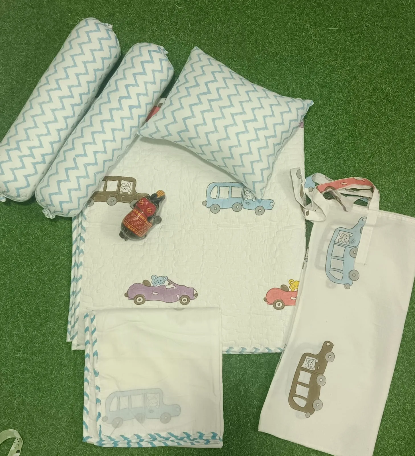 Little Vehicle Trail Handblock Kids Bedding Set original product photograph